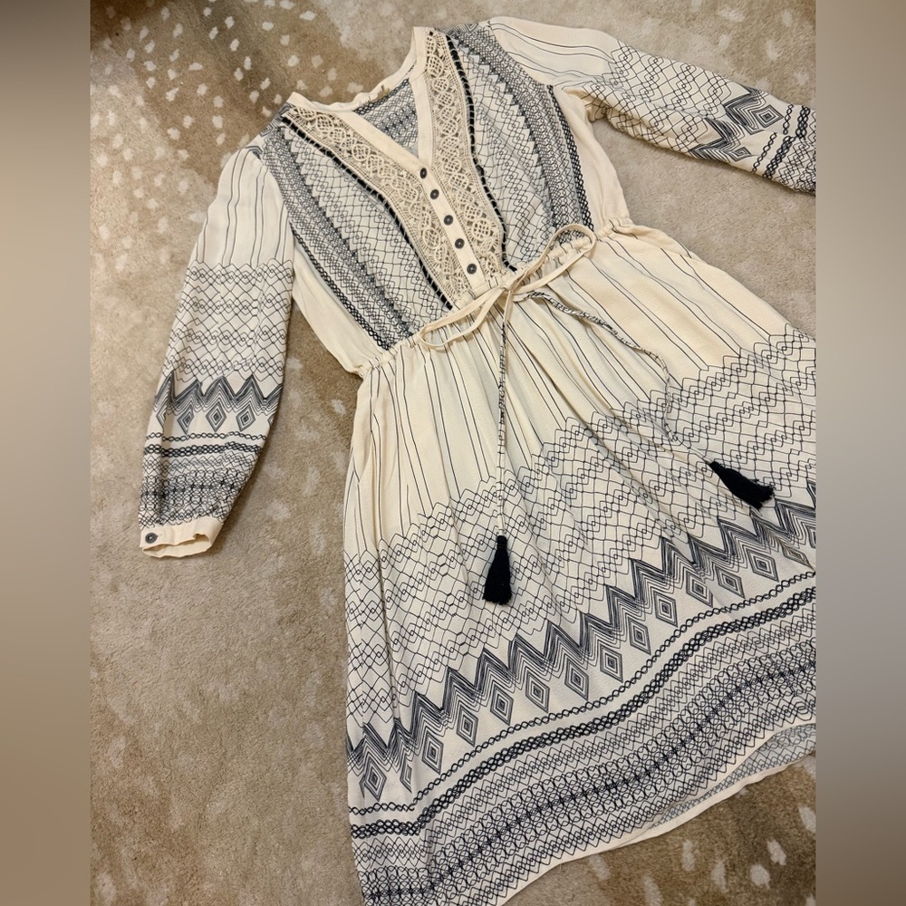 Floreat Anthropologie beige black bohemian Aztec crochet dress women’s size 2 - Picture 4 of 10